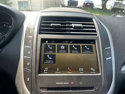 Used 2016 Lincoln MKC Premiere FWD image 17
