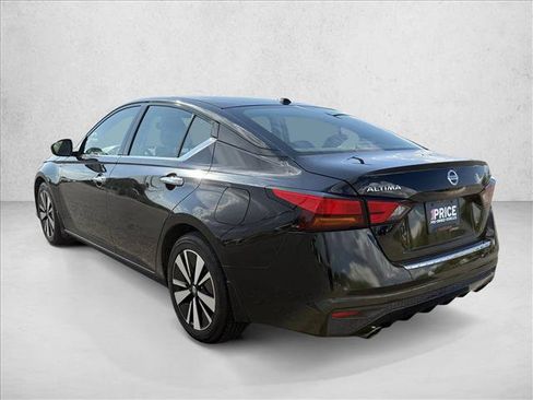 Used 2019 Nissan Altima 2.5 SV FWD image 8