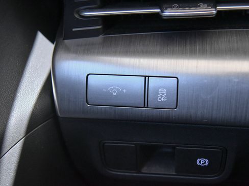 Used 2024 Hyundai Kona SEL FWD image 38
