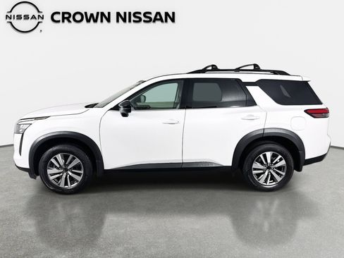 New 2026 Nissan Pathfinder SL FWD image 8