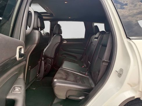 Used 2020 Jeep Grand Cherokee Altitude AWD/4WD image 36