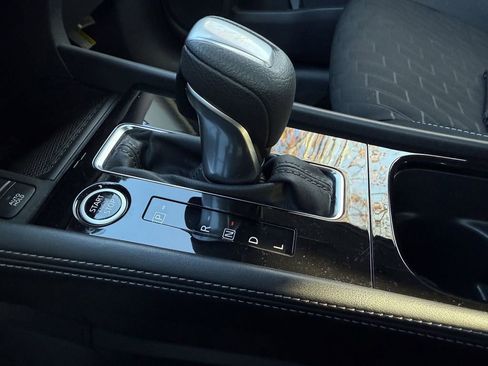 Used 2024 Nissan Kicks SV image 27