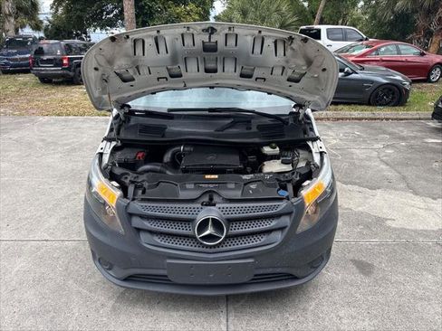 Used 2019 Mercedes-Benz Metris image 23