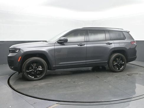 Used 2023 Jeep Grand Cherokee L Laredo AWD/4WD image 2