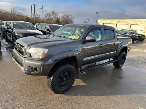 Used 2015 Toyota Tacoma 4x4 Double Cab image 10