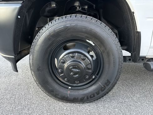 Used 2025 RAM 3500 Tradesman image 12