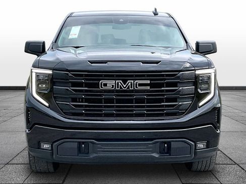 Used 2024 GMC Sierra 1500 Elevation w/ LPO, Elevation Black Package AWD/4WD image 3