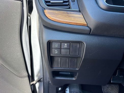 Used 2017 Honda CR-V EX image 19