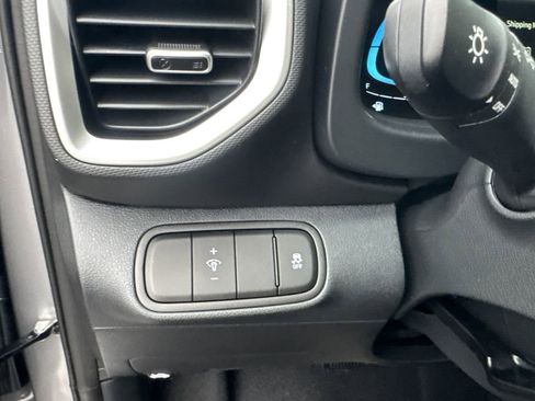 New 2026 Hyundai Venue SE image 20