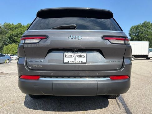 Used 2022 Jeep Grand Cherokee L Laredo w/ Luxury Tech Group I AWD/4WD image 8