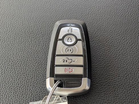 Used 2022 Ford F150 Lariat w/ Equipment Group 501A Mid image 31