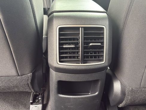 Used 2025 Kia Sportage LX FWD image 24