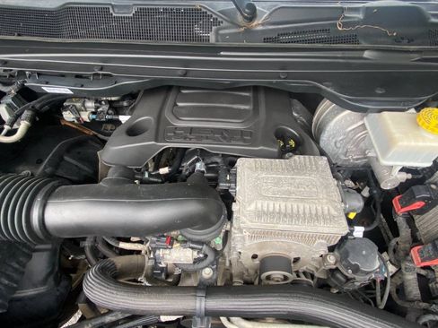 Used 2019 RAM 1500 Laramie w/ Off Road Group AWD/4WD image 62