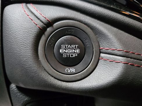 Used 2022 Dodge Durango R/T w/ Tow 'N Go Package AWD/4WD image 19