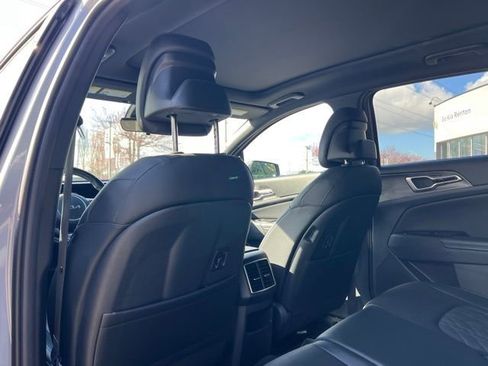 Certified 2023 Kia Sportage X-Line w/ X-Line Premium Package image 11