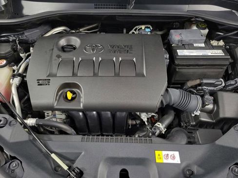 Used 2021 Toyota C-HR XLE FWD image 11