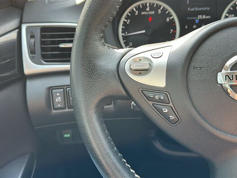Used 2019 Nissan Sentra SV FWD image 15