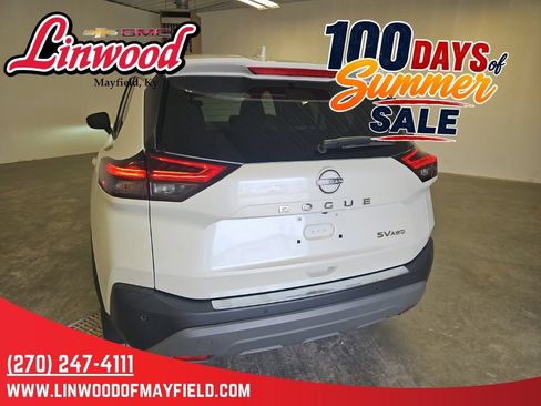 Used 2023 Nissan Rogue SV AWD/4WD image 4