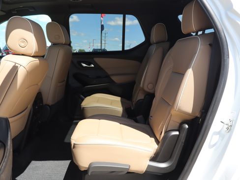 Used 2023 Chevrolet Traverse Premier AWD/4WD image 10