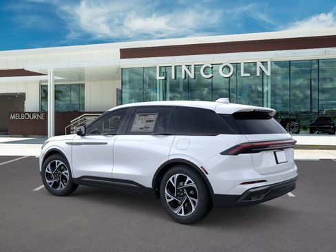 New 2025 Lincoln Nautilus Premier w/ Jet Appearance Package image 4