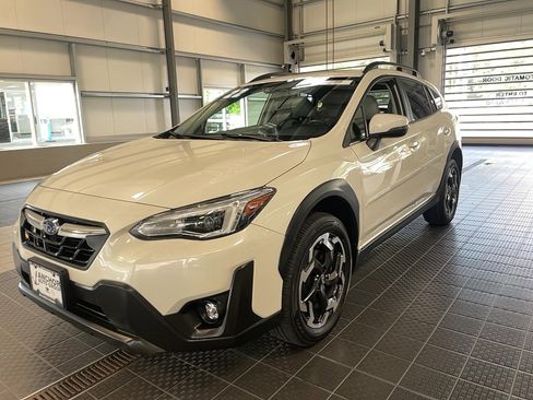 Used 2022 Subaru Crosstrek 2.5i Limited w/ Moonroof Package 2 image 3