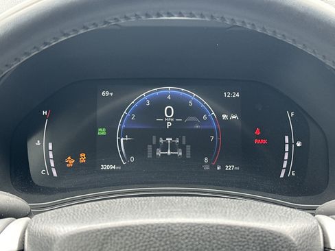 Used 2025 Toyota Grand Highlander AWD image 19