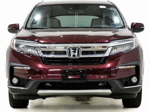 Used 2021 Honda Pilot Touring image 2