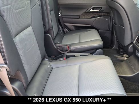 Used 2026 Lexus GX 550 w/ Accessory Package (2T) AWD/4WD image 27