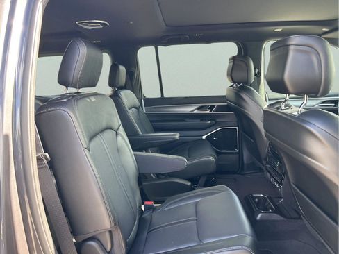 New 2026 Jeep Grand Wagoneer Limited AWD/4WD image 12
