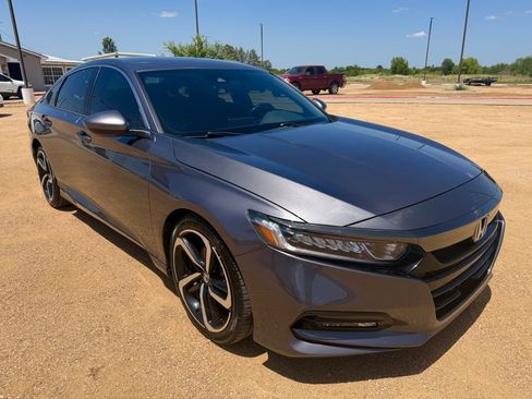 Used 2020 Honda Accord Sport image 4