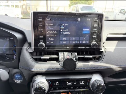 Used 2021 Toyota RAV4 XSE AWD/4WD image 21