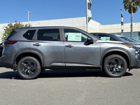 New 2026 Nissan Rogue SV FWD image 3