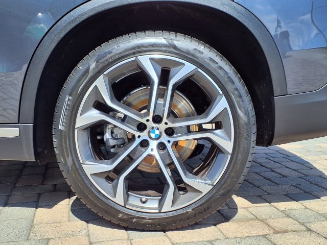 Used 2022 BMW X5 sDrive40i w/ Parking Assistance Package RWD image 7