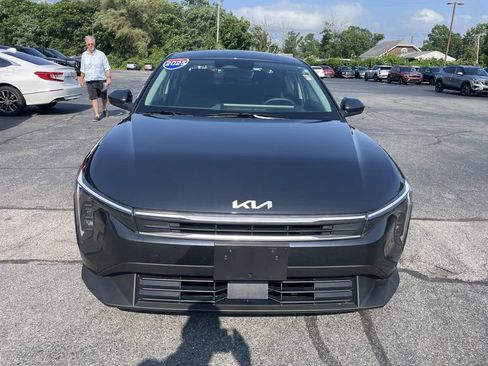 Used 2025 Kia K4 FWD image 10