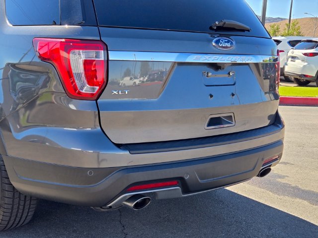 Used 2018 Ford Explorer XLT FWD image 5