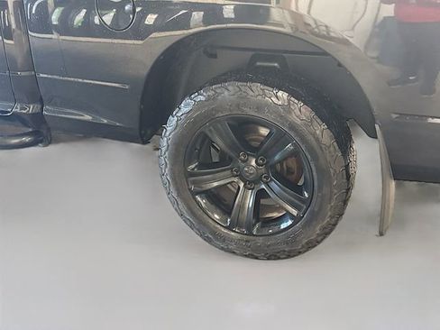 Used 2017 RAM 1500 Sport image 32
