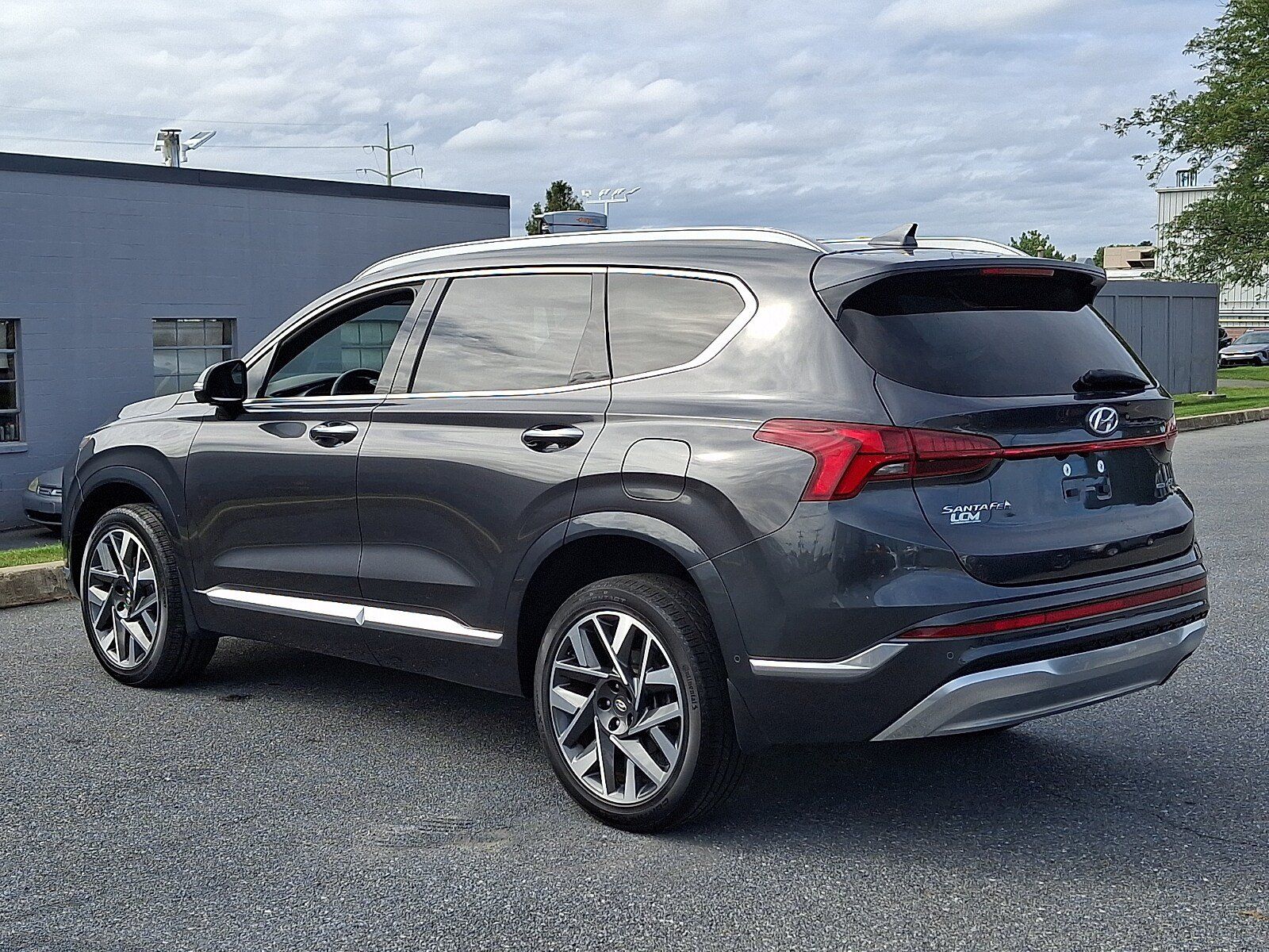 Certified 2023 Hyundai Santa Fe Calligraphy w/ Cargo Package AWD/4WD image 7
