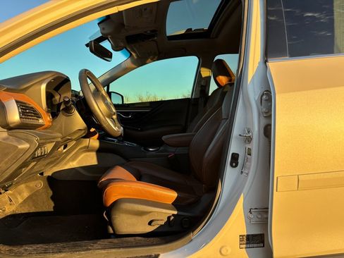 Used 2020 Subaru Outback Touring XT image 3