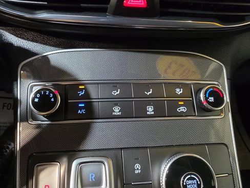 Used 2023 Hyundai Santa Fe SE FWD image 16