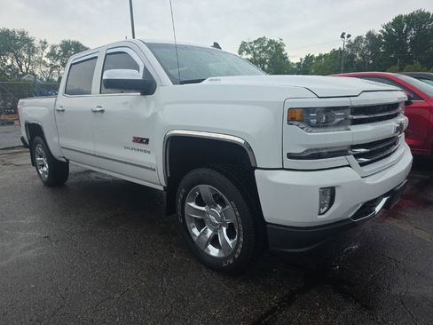 Used 2018 Chevrolet Silverado 1500 LTZ Z71 AWD/4WD image 4