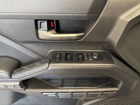 Used 2024 Toyota Tacoma TRD Sport image 21