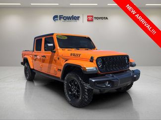 Used 2025 Jeep Gladiator Sport AWD/4WD video 1