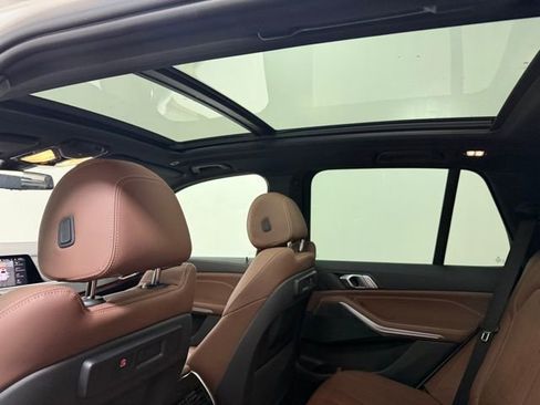 Used 2022 BMW X5 xDrive40i w/ Premium Package image 15