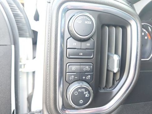 Used 2022 Chevrolet Silverado 3500 LT w/ Convenience Package AWD/4WD image 25