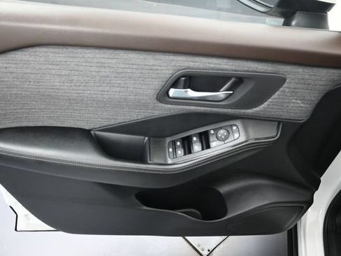 Used 2023 Nissan Rogue SV FWD image 21
