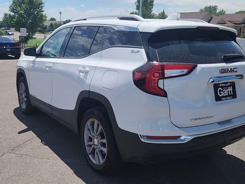 Used 2024 GMC Terrain SLT AWD/4WD image 6