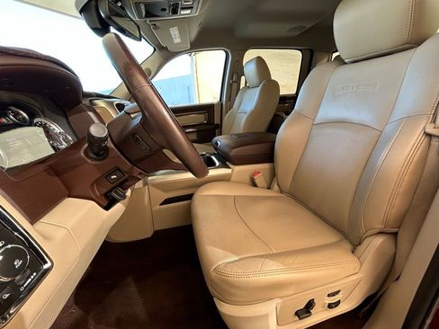 Used 2017 RAM 1500 Laramie w/ Convenience Group image 25