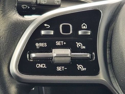 Used 2023 Mercedes-Benz GLB 250 4MATIC image 28