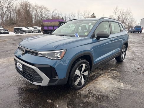 Used 2025 Volkswagen Taos S image 16