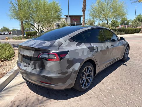 Used 2022 Tesla Model 3 Long Range AWD/4WD image 3